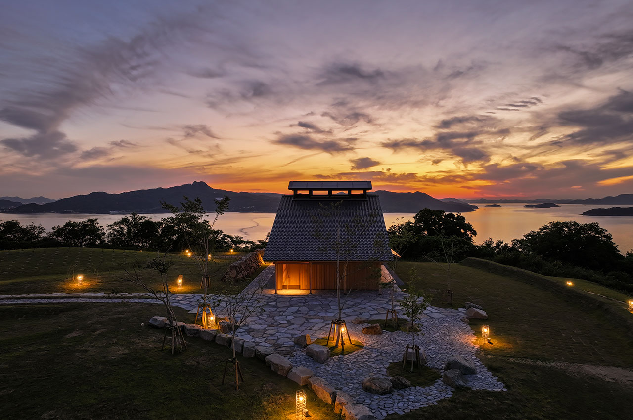 夕日と時の納屋